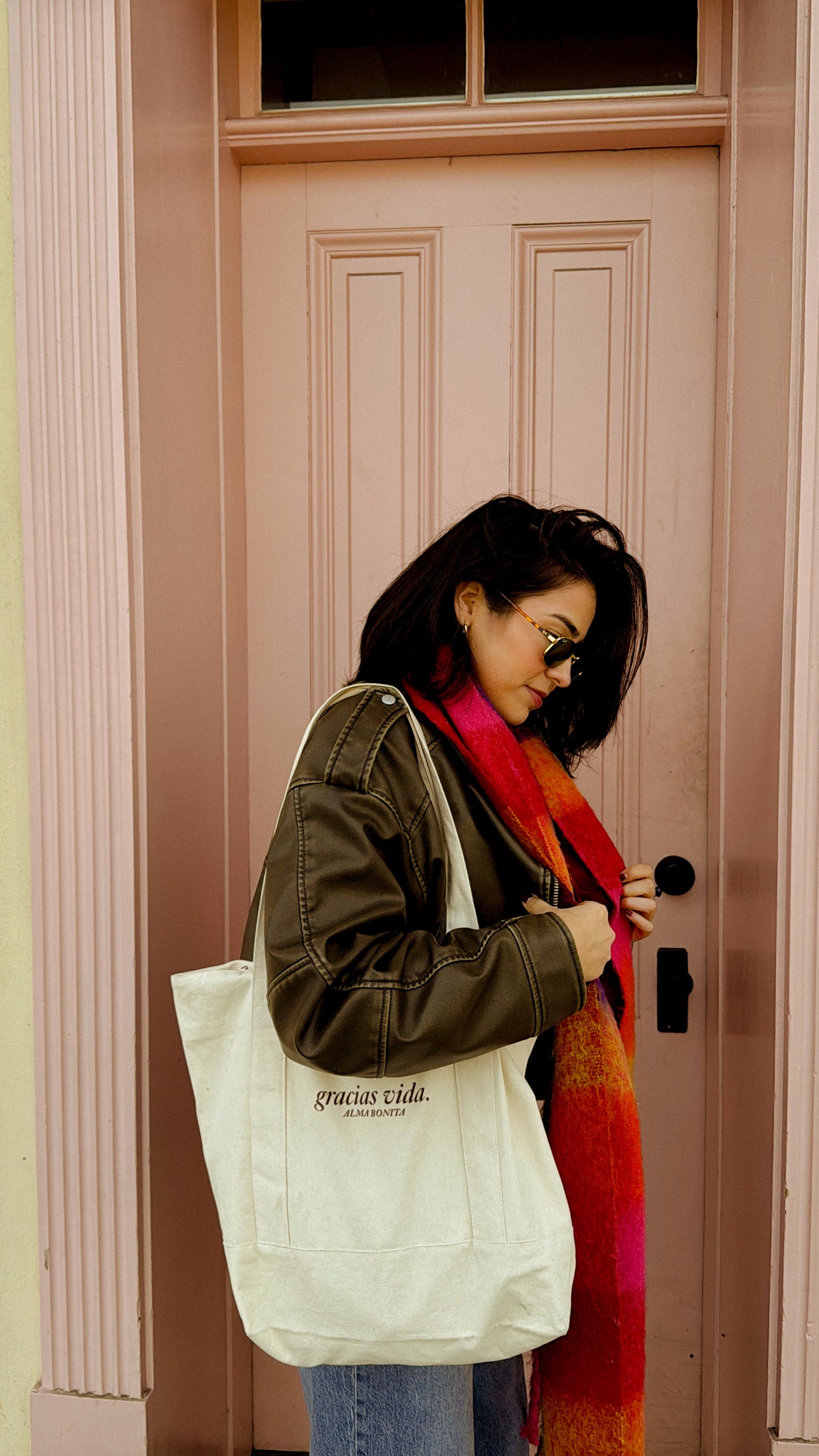 Gracias Vida Tote Bag