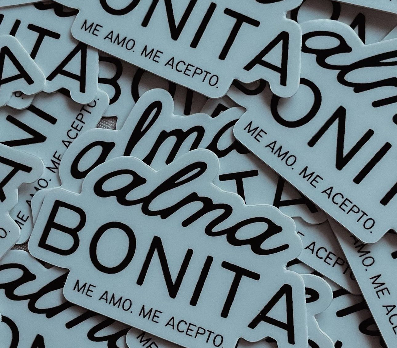 Alma Bonita Sticker